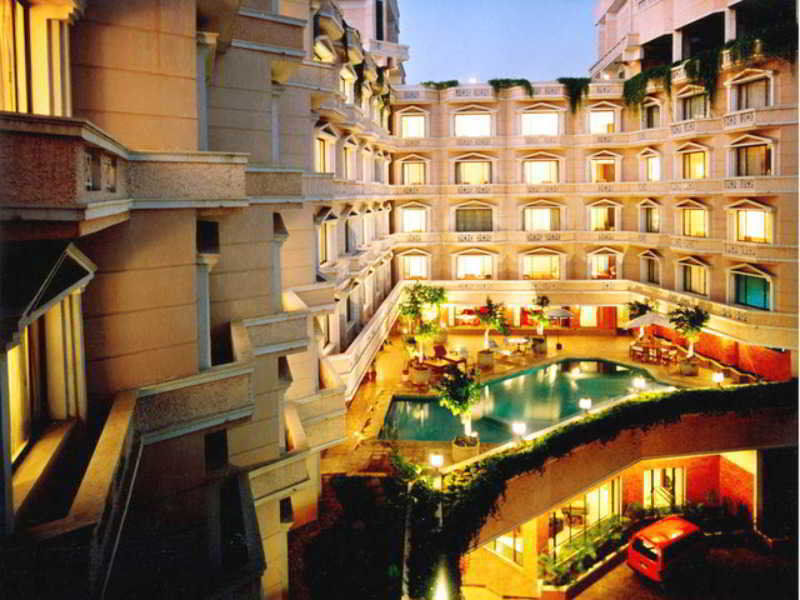 The Aruna Hotel Chennai Exterior photo